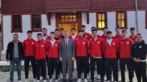 Gölcük’te Voleybol Sezonu Başlıyor