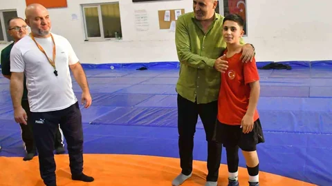 Manisa'da güreşçi Kalay, milli takım kampına katılacak