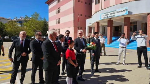 Diyarbakır'da Öğrencinin Mektubu Tiyatroya İlham Oldu