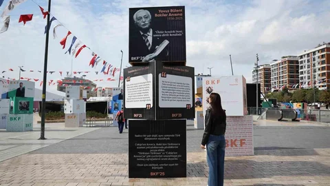 İstanbul'da Yavuz Bülent Bakiler anılıyor