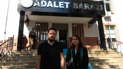 Bilecik'te mahkeme salonunda acılı baba sinir krizi geçirerek dışarı atıldı
