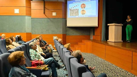 Beşiktaş'ta Yaşlılar Günü'nde Farkındalık Etkinliği