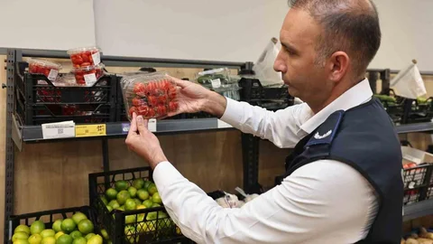 Nilüfer'de marketlere sıkı denetim yapıldı