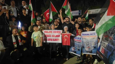 Gaziantep'te Sumud Filosu'na destek gösterisi
