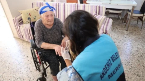 Akdeniz Belediyesi Evde Temizlik ve Kişisel Bakım Hizmetiyle Binlerce Haneye Ulaşıldı