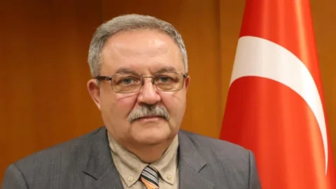 Elazığ'da Prof. Dr. Mahmut Doğru'ya ödül