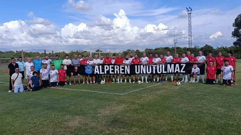 Manavgat'ta Alperen Coşar anısına futbol turnuvası