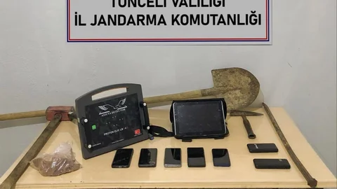 Tunceli'de kaçak kazı yapan 5 kişi jandarma tarafından yakalandı