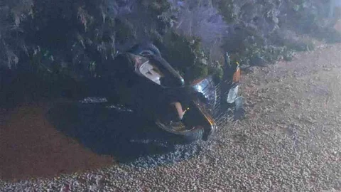 Antalya'da devrilen motosiklet kazasında 11 yaşındaki çocuk yaralandı