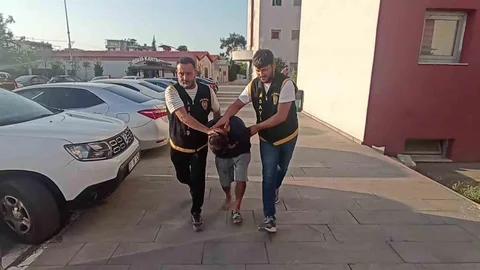 Adana'da 50 yıl hapis cezası bulunan hükümlü kovalamaca sonucu yakalandı