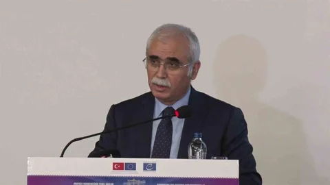 AYM Başkanı Özkaya, adaletin hakim ve savcıların elinde olduğunu vurguladı.