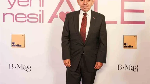 İstanbul'da Galatasaray Başkanı Dursun Özbek, Şampiyonlar Ligi hedeflerini açıkladı.