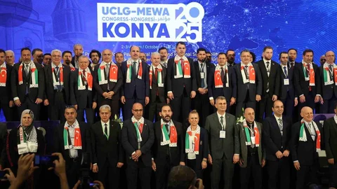 Konya'da UCLG-MEWA kongresi düzenlendi, Bakan Kurum önemli açıklamalarda bulundu.