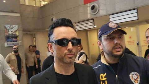 İstanbul’da Mabel Matiz’in ‘Perperişan’ şarkı sözleri nedeniyle 3 yıla kadar hapis cezası talep ediliyor.