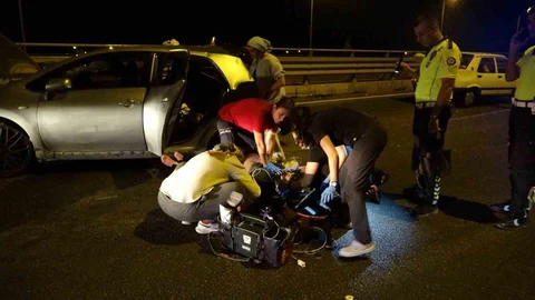 Antalya'da kazada yaralanan teyzesini hayatta tutmaya çalıştı