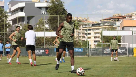 Alanyaspor, Gençlerbirliği maçı hazırlıklarını tamamladı