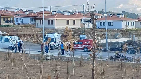 Doğanşehir'de kalıp çökmesi sonucu 2 işçi yaralandı