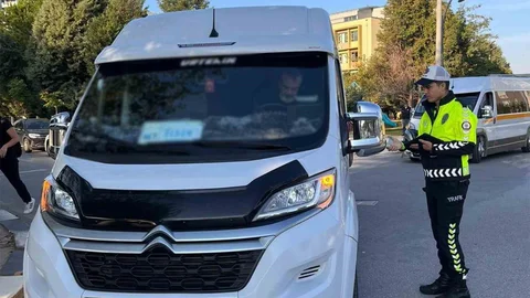Manisa'da okul servislerine denetim