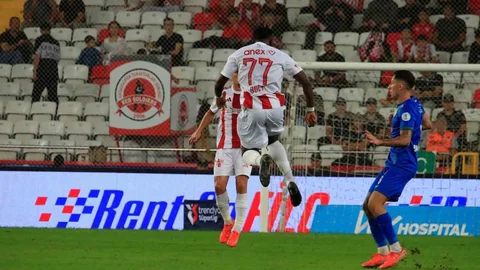 Süper Lig'de Antalyaspor, Çaykur Rizespor'a 5-2 yenildi