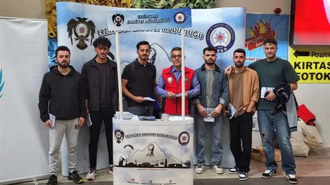 Erzincan'da üniversite öğrencilerine güvenlik eğitimi verildi