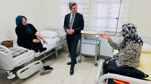 Kemaliye'de Kaymakam Arıkan hastaneyi ziyaret etti