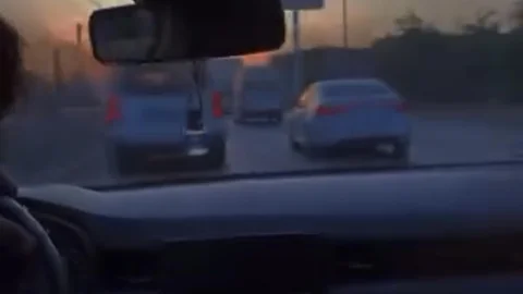 Bursa'da sürücü, trafiği tehlikeye atarak makas attı