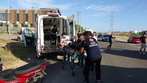 Manavgat'ta motosiklet kamyonetle çarpıştı