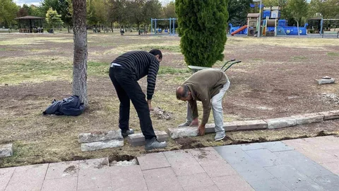 Eskişehir'de Dede Korkut Parkı'nda bakım çalışmaları başladı