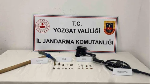 Yozgat'ta Kaçak Kazı Yapılırken 23 Tarihi Obje Bulundu