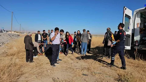 Adilcevaz'da Düğün Konvoyunda Feci Kaza