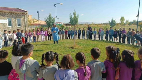 Van'da Hayvanları Koruma Günü etkinliği