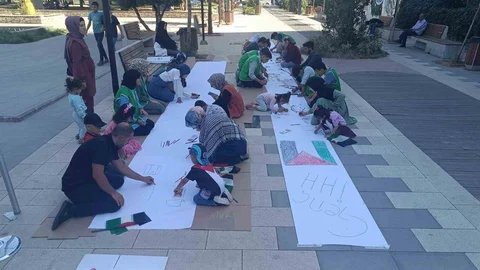 Batman'da Filistinli çocuklara destek için çizim etkinliği yapıldı