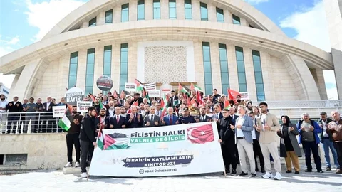 Uşak'ta Gazze İçin Dua Etkinliği