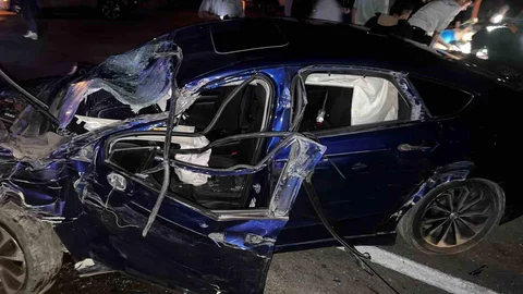 Amasya’da otomobil ile tır çarpıştı