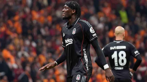 İstanbul'da Beşiktaş, Galatasaray ile berabere kaldı