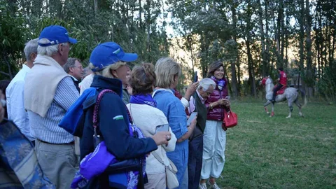 Bayburt'ta Klasik Otomobil Tutkunları Cirit'i İzledi