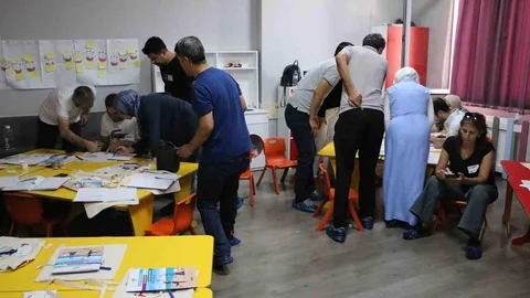 Diyarbakır'da öğretmenlerin mesleki gelişimi için eğitimler sürüyor