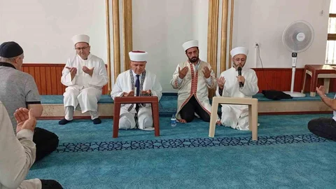 Muğla'da geçmişler için dua programı