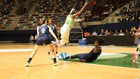 Kocaeli Kadın Basketbol, Nesibe Aydın'a 79-85 mağlup oldu.