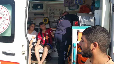 Gaziantep'te boğulma tehlikesi yaşayan iki genç son anda kurtarıldı