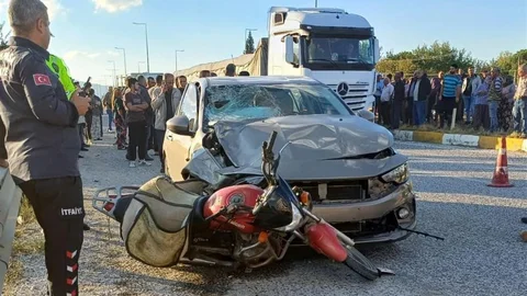 Sarıgöl'de motosiklet otomobille çarpıştı, 1 ölü