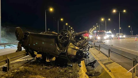 Kocaeli'nde feci kaza: 2 ölü, 5 yaralı