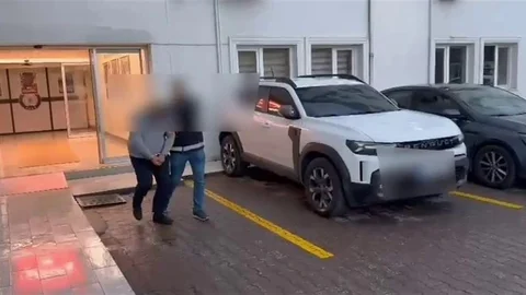 Sakarya'da uyuşturucu sevkiyatı yapmaya hazırlanan iki kişi tutuklandı.