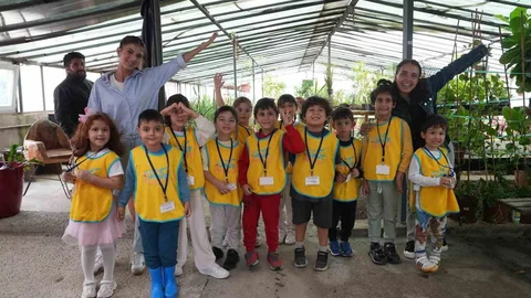 İstanbul'da minik öğrencilere hayvanları koruma etkinliği