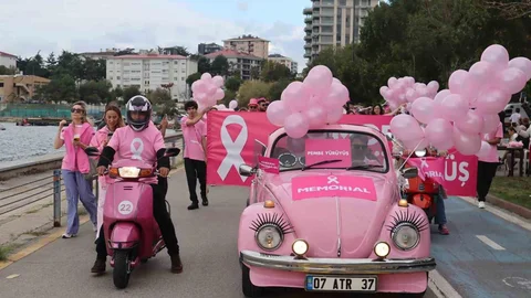 İstanbul'da Pembe Yürüyüş düzenlendi