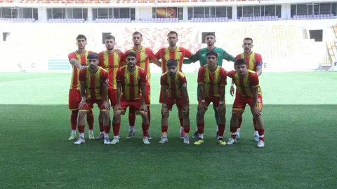 TFF 2. Lig Kırmızı Grup’ta zor günler geçiren Yeni Malatyaspor, 7 maçta kalesinde 30 gol gördü.