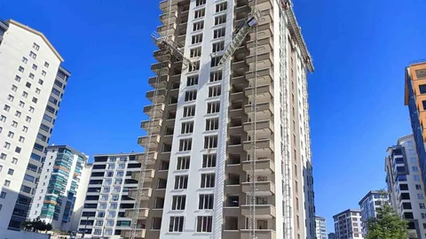 Mamak'ta yük asansörünün düşmesi sonucu iki inşaat işçisi yaşamını yitirdi