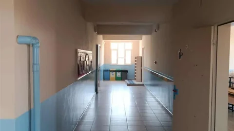 Bitlis'te Okullar Yükümlülerin Emeğiyle Güzelleşiyor