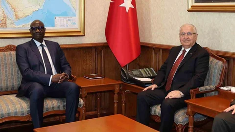 Ankara'da Senegal Silahlı Kuvvetler Bakanı kabul edildi