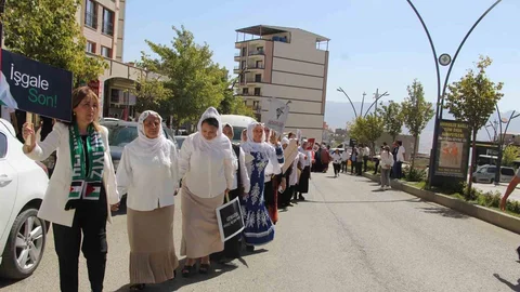 Şırnak'ta kadınlardan Filistin için yürüyüş düzenlendi